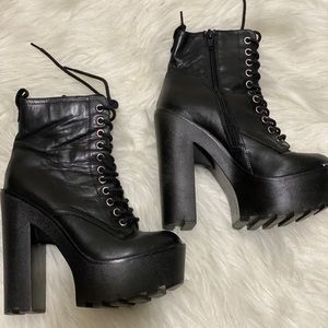 Steve Madden platform booties